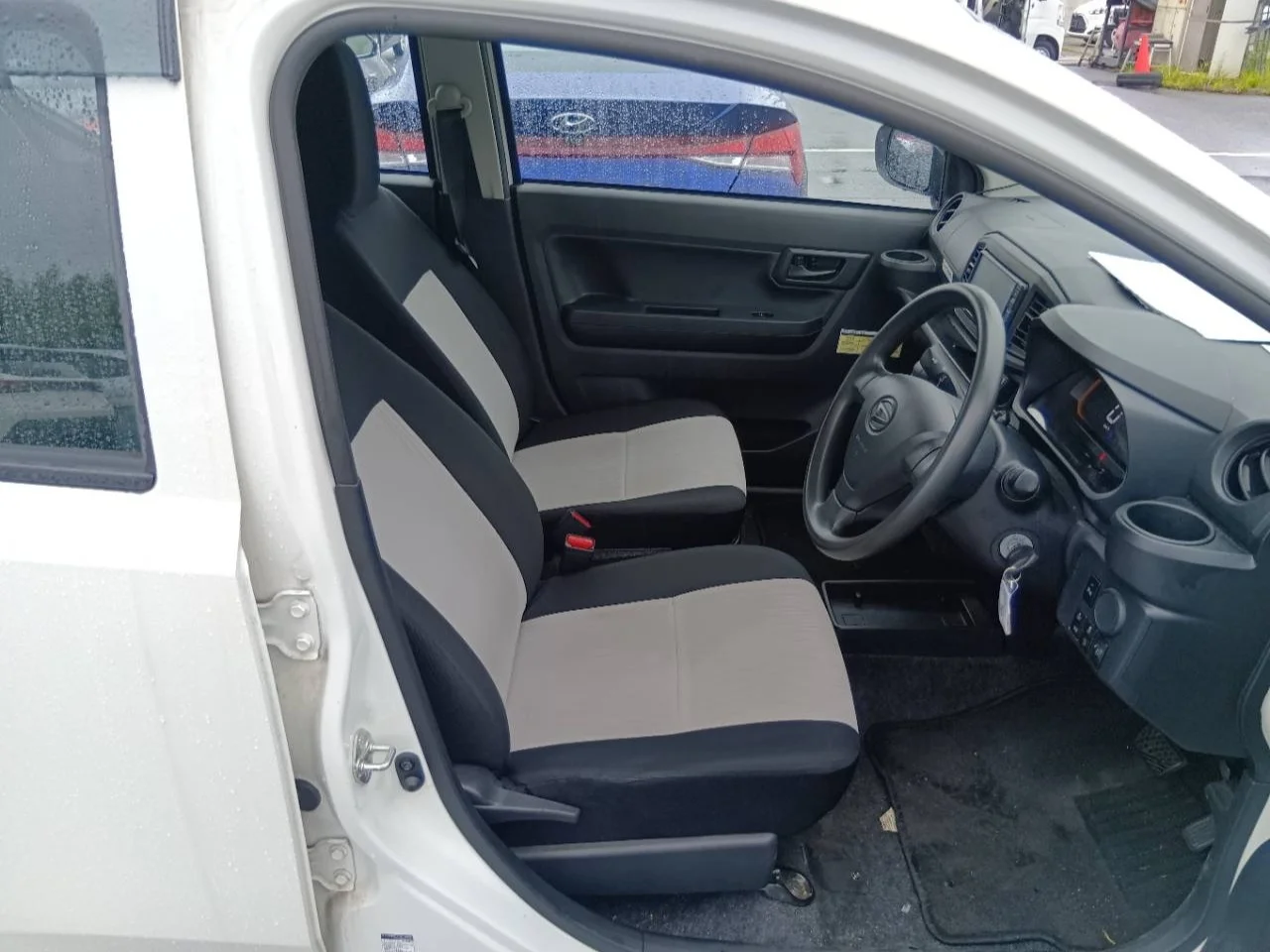 Daihatsu Mira e:S LA350S 2021